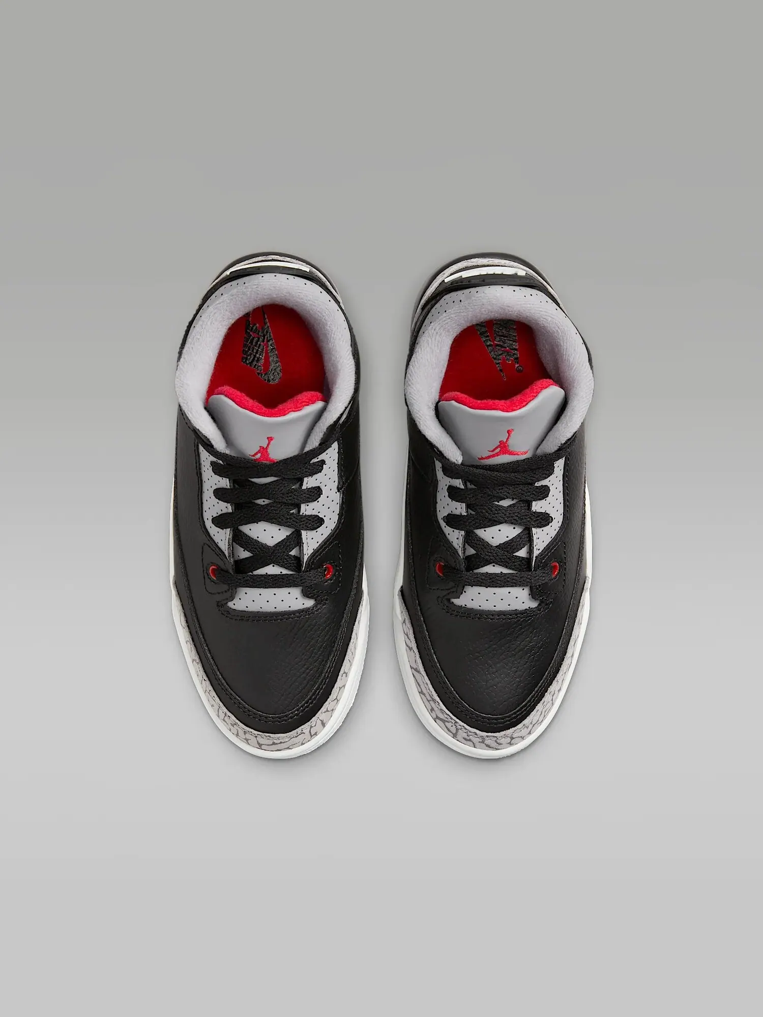 Кроссовки для детей Nike Air Jordan 3 Retro 'Black Cement' — изображение 3 из 8, черный/серый
