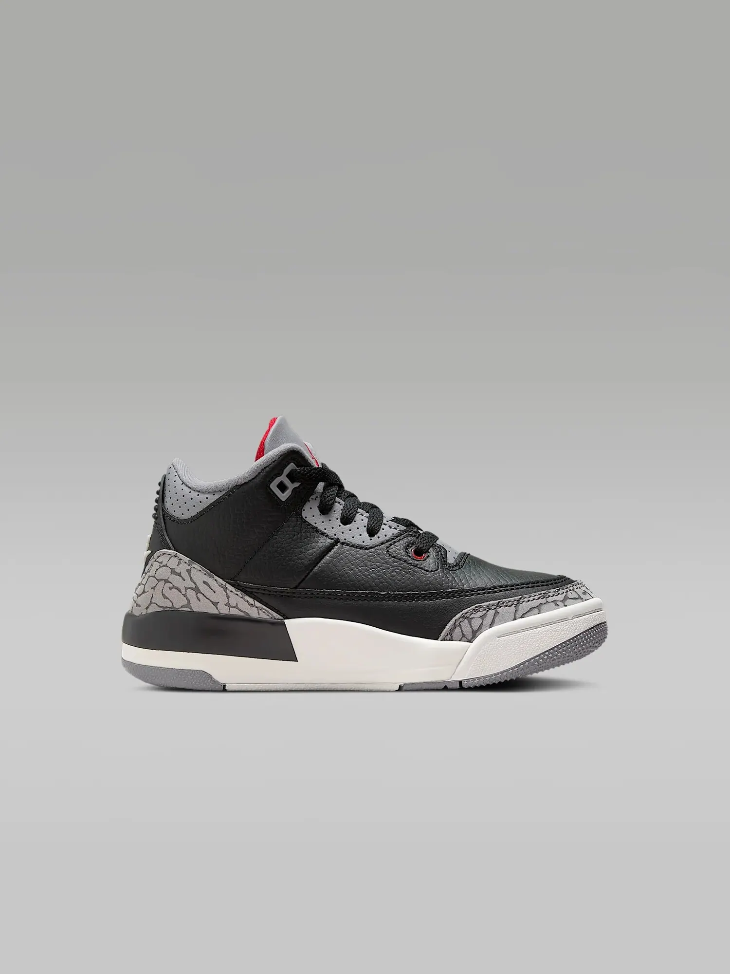 Кроссовки для детей Nike Air Jordan 3 Retro 'Black Cement' — изображение 6 из 8, черный/серый