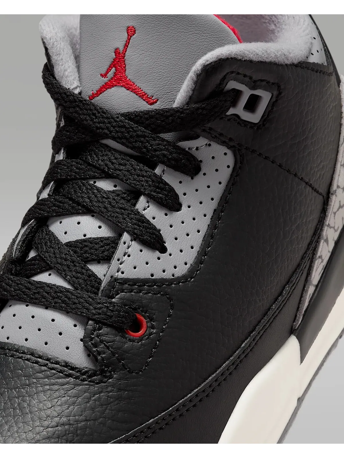 Кроссовки для детей Nike Air Jordan 3 Retro 'Black Cement' — изображение 7 из 8, черный/серый