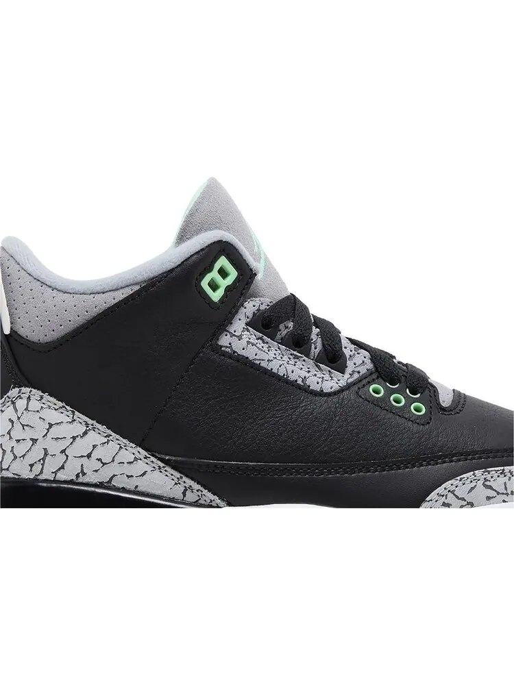 Кроссовки Air Jordan 3 Retro GS 'Green Glow' — изображение 2 из 4, черный