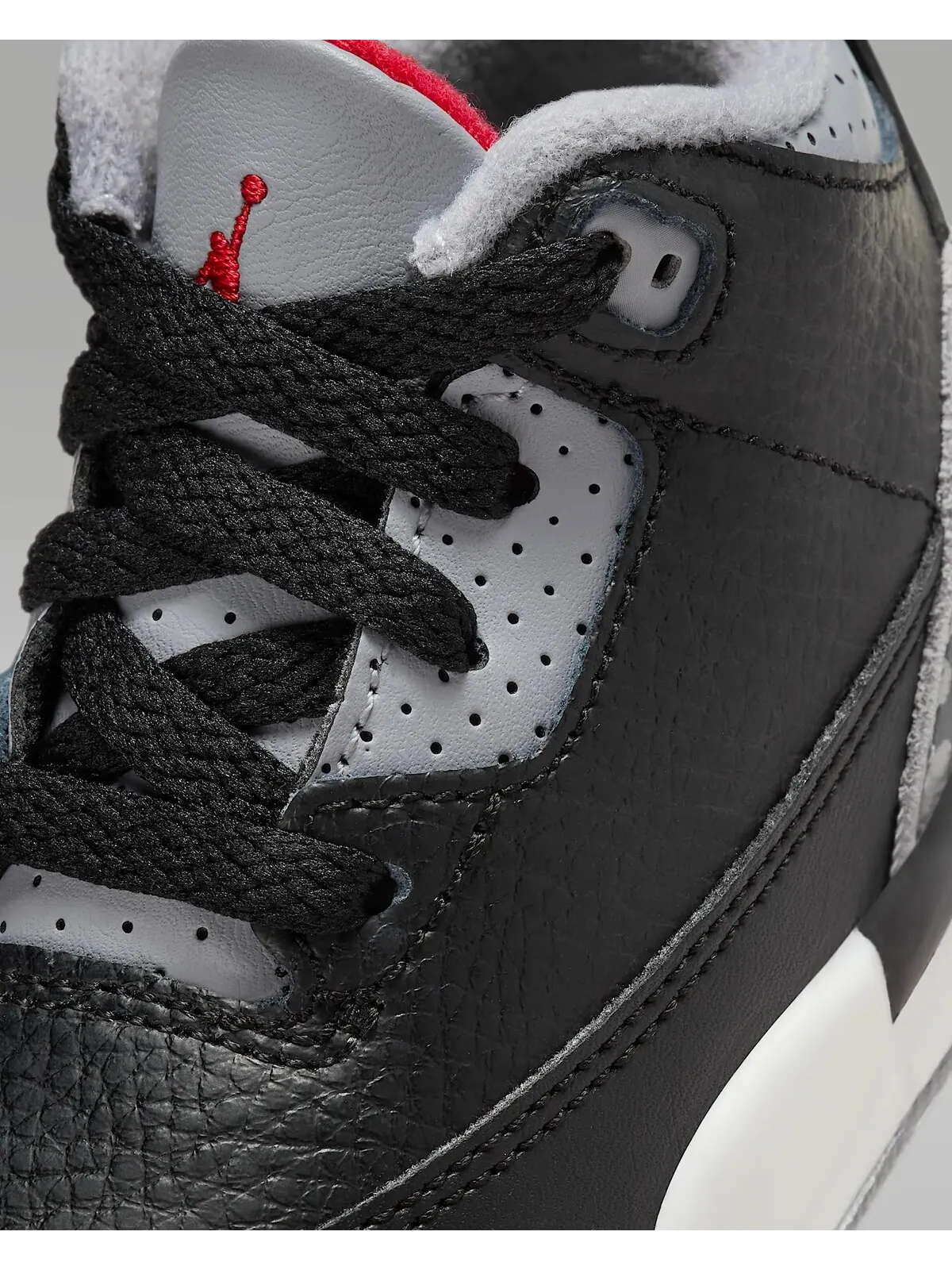 Кроссовки для малышей Nike Air Jordan 3 Retro 'Black Cement' — изображение 7 из 7, черный/серый