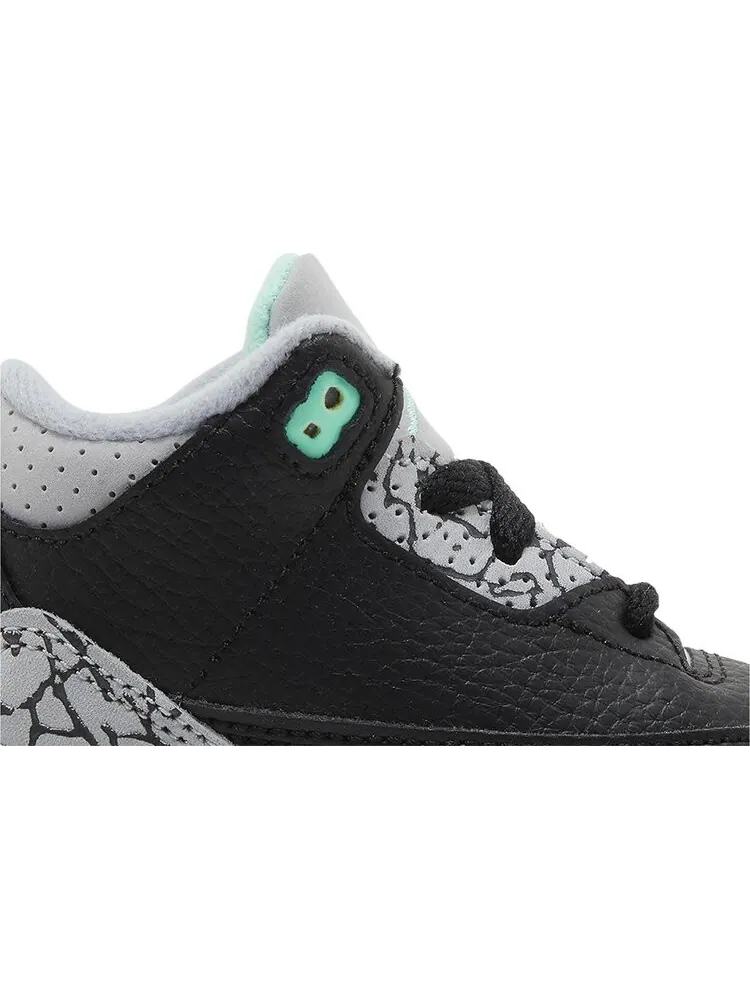 Кроссовки Air Jordan 3 Retro TD 'Green Glow' — изображение 2 из 4, черный
