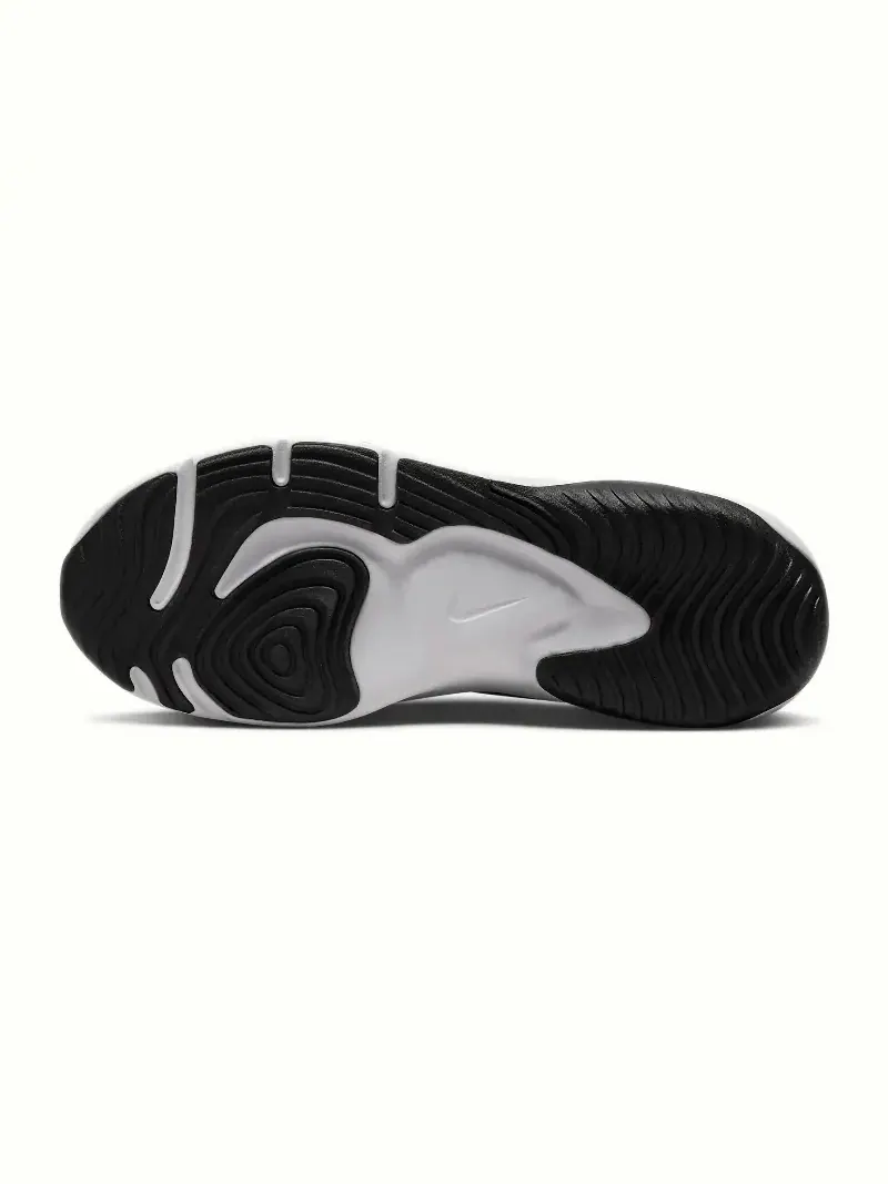 Кроссовки Nike Legend Essential 3 Next Nature — изображение 2 из 7, черный/белый
