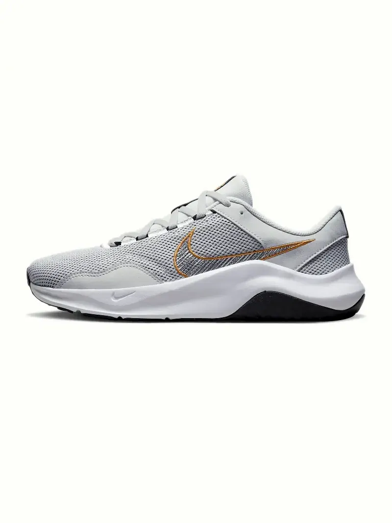 Кроссовки Nike Legend Essential 3 Next Nature — изображение 1 из 7, светло-серый/белый
