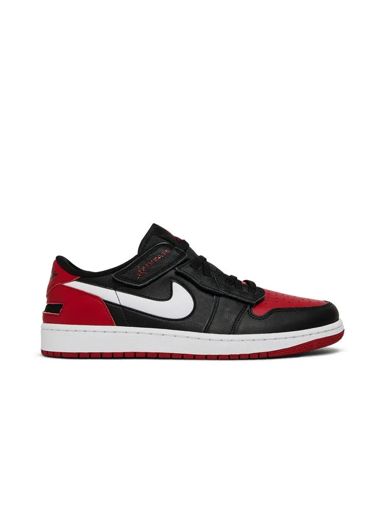 Кроссовки Air Jordan Air Jordan 1 Low FlyEase 'Alternate Bred Toe' — изображение 2 из 9, черный/красный/белый
