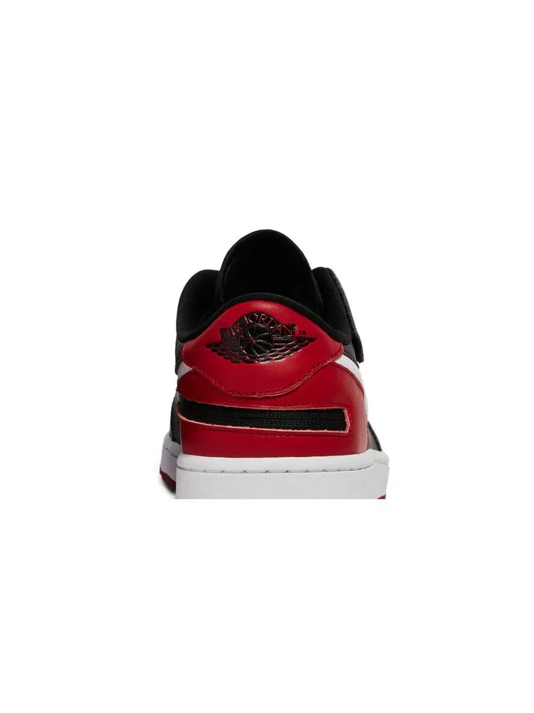Кроссовки Air Jordan Air Jordan 1 Low FlyEase 'Alternate Bred Toe' — изображение 8 из 9, черный/красный/белый