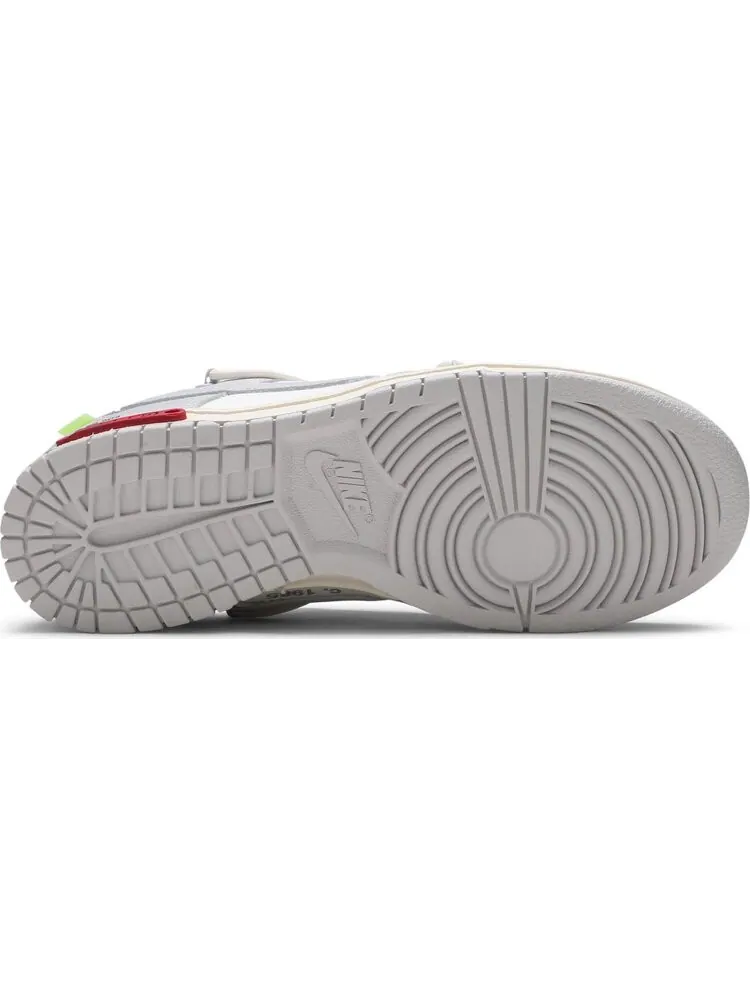 Кроссовки Nike Off-White x Dunk Low 'Lot 25 of 50' — изображение 4 из 8, белый