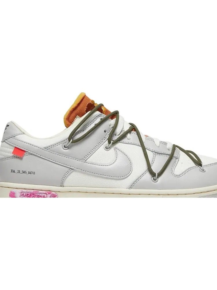 Кроссовки Nike Off-White x Dunk Low 'Lot 22 of 50' — изображение 2 из 8, белый