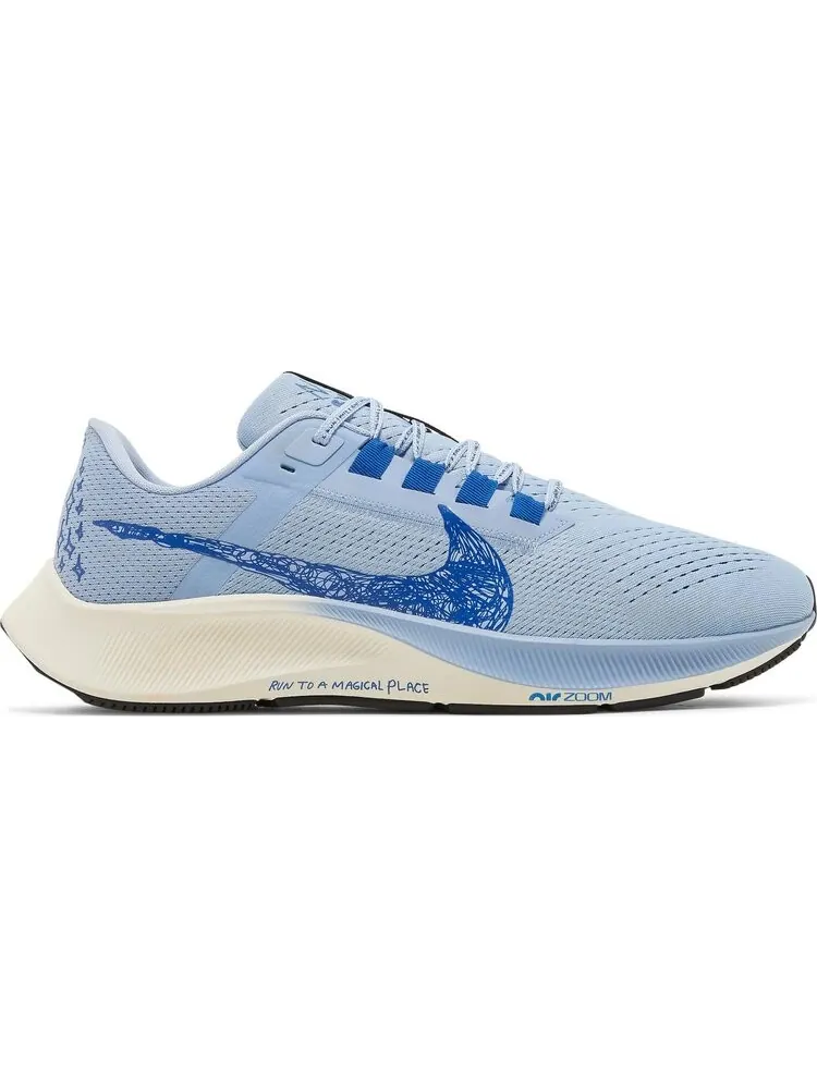 Кроссовки Nike Nathan Bell x Air Zoom Pegasus 38 A.I.R. 'Run To A Magical Place - Aluminum' — изображение 1 из 8, синий