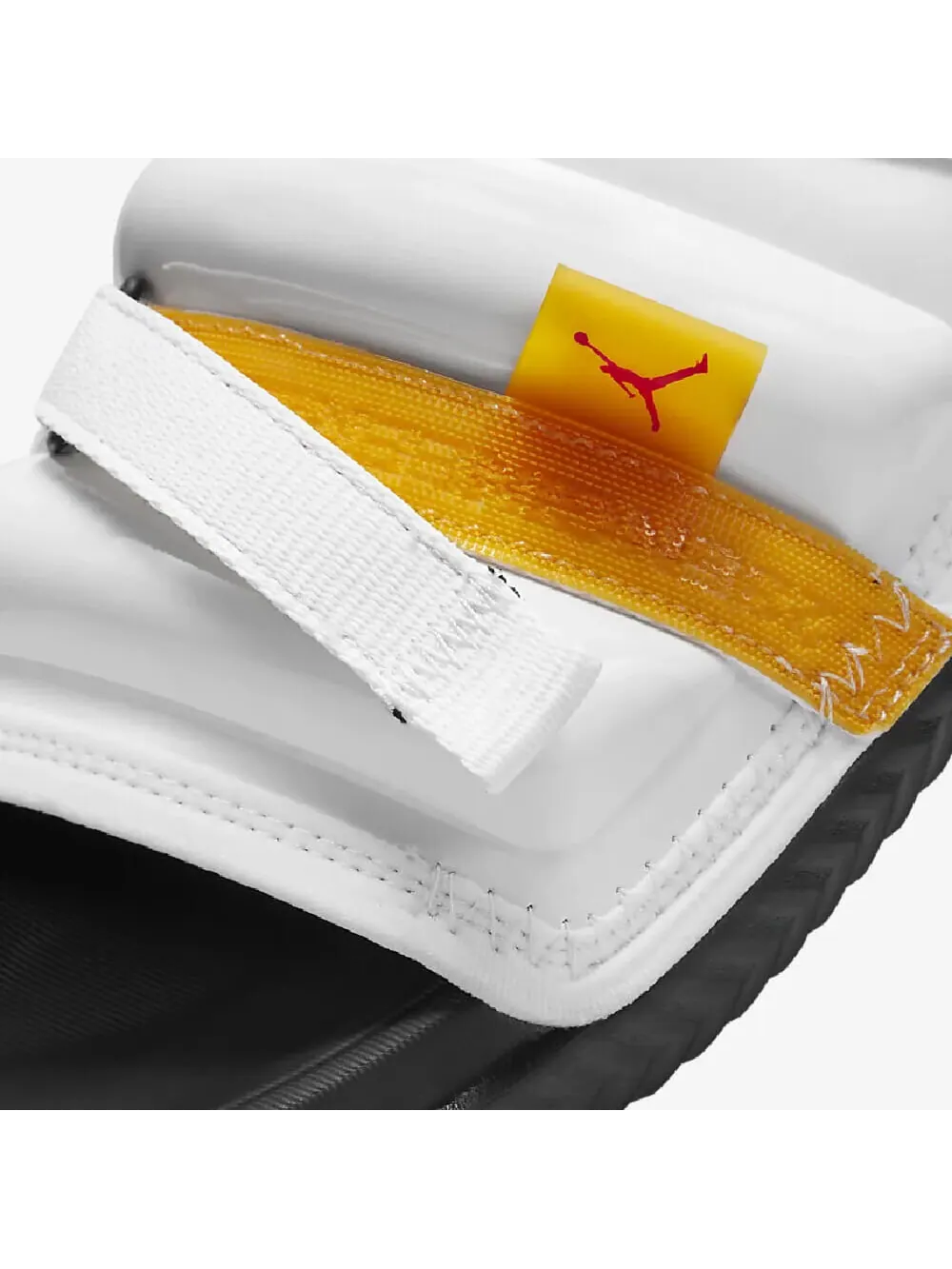 Шлепки Nike Air Jordan Super Play — изображение 5 из 6, черный/белый/оранжевый