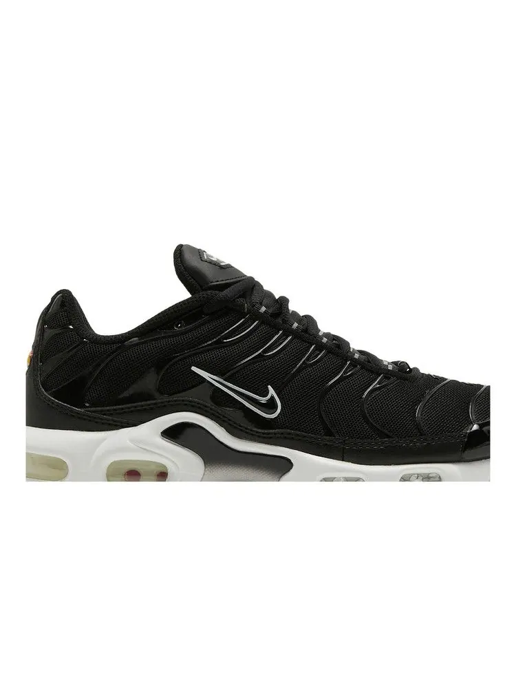 Кроссовки Nike Wmns Air Max Plus 'Black White' — изображение 3 из 9, черный/белый/черный