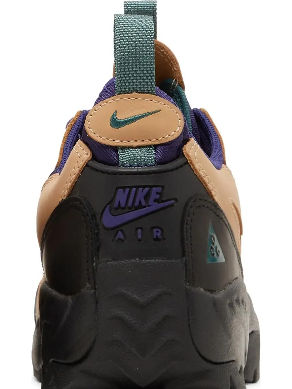 Кроссовки Nike ACG Air Mada 'Vachetta Tan' — изображение 7 из 8, загар