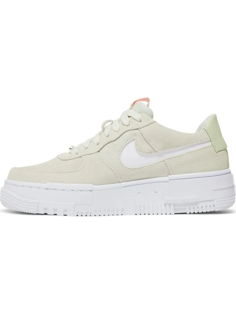 Кроссовки Nike Wmns Air Force 1 Pixel 'Olive Aura' — изображение 3 из 8, белый