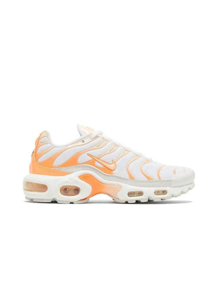 Кроссовки Nike Wmns Air Max Plus 'White Atomic Orange' — изображение 2 из 9