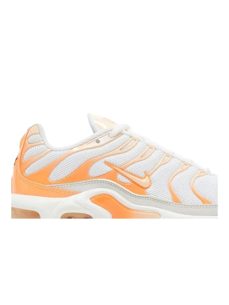 Кроссовки Nike Wmns Air Max Plus 'White Atomic Orange' — изображение 3 из 9