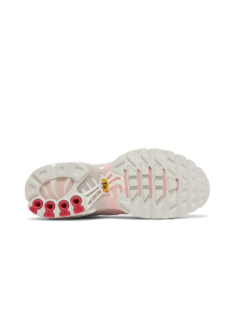 Кроссовки Nike Wmns Air Max Plus 'Summit White Barely Rose' — изображение 5 из 9, белый/розовый