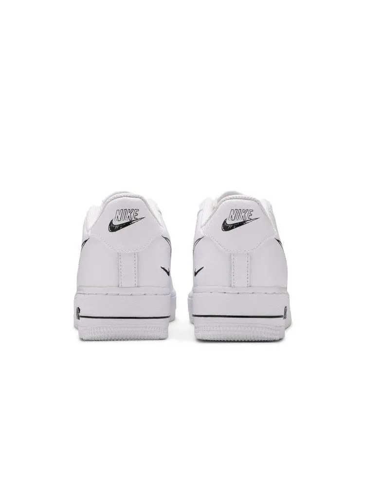 Кроссовки Nike Air Force 1 Low GS 'Doodle Swoosh - White Black' — изображение 7 из 9, белый/черный