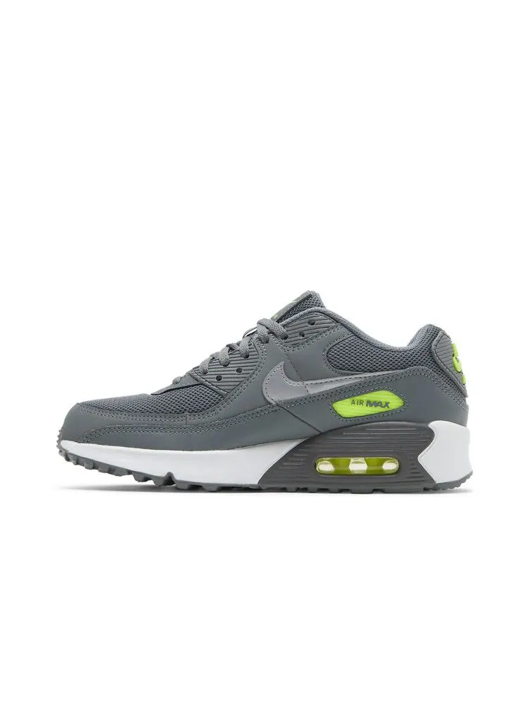 Кроссовки Nike Air Max 90 GS 'Smoke Grey Volt' — изображение 4 из 9, серый/серебристый