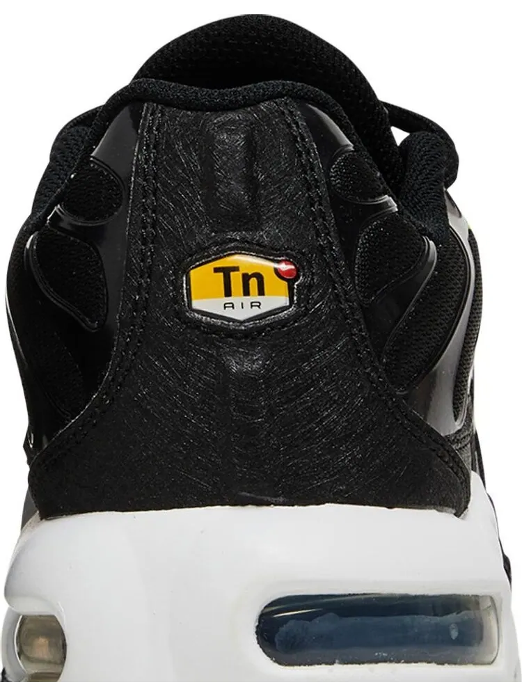 Кроссовки Nike Air Max Plus 1 GS 'Black Volt' — изображение 7 из 8, черный
