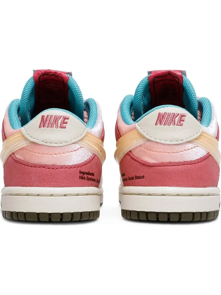 Кроссовки Nike Social Status x Dunk Low TD 'Strawberry Milk' — изображение 6 из 8, розовый
