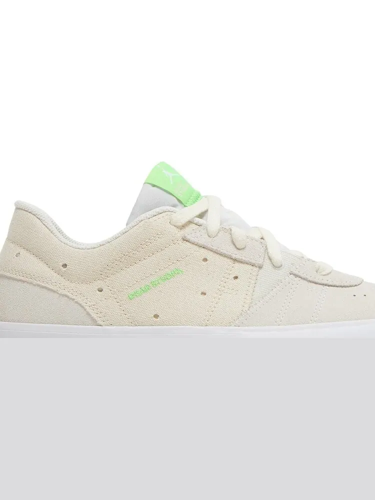 Кроссовки Wmns Jordan Series .05 Dear Studio — изображение 2 из 8, белый