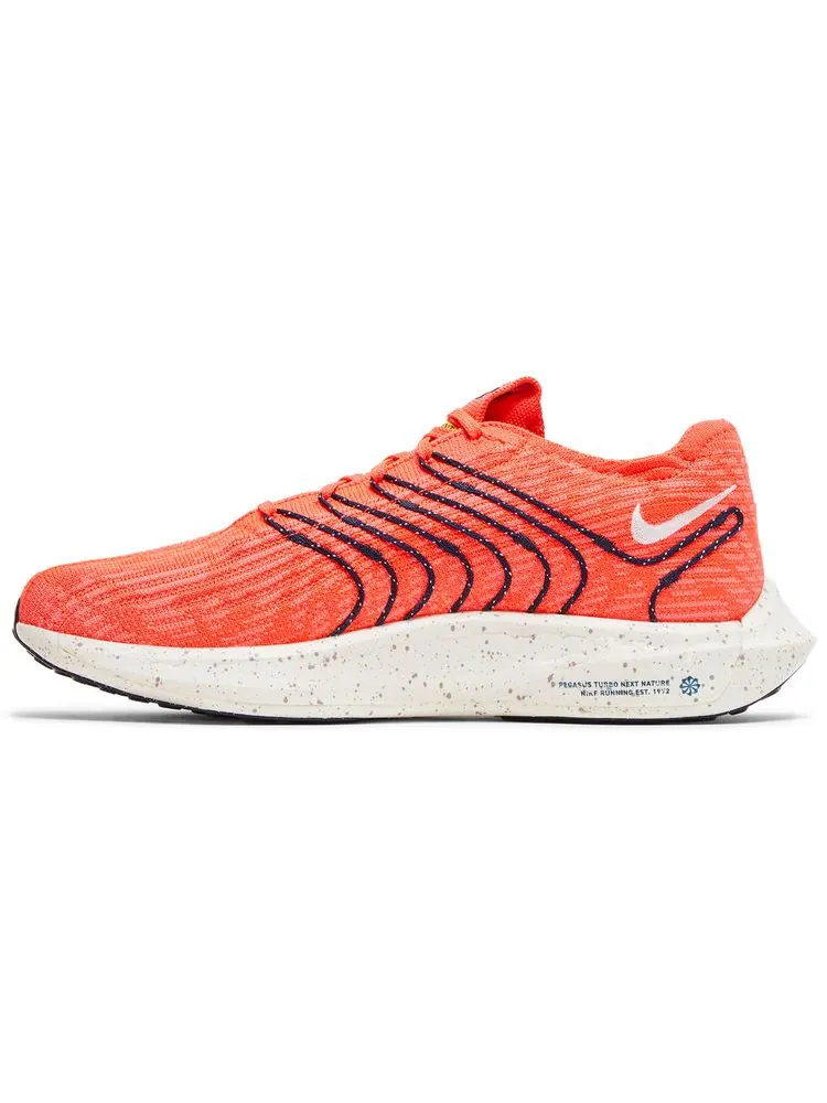 Кроссовки Nike Pegasus Turbo Next Nature 'Bright Crimson' — изображение 3 из 8, оранжевый