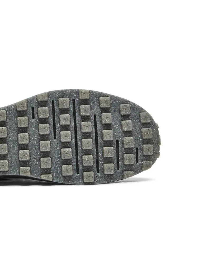Кроссовки Nike Waffle One 'Black Iron Grey' — изображение 6 из 9, черный/серый//черный