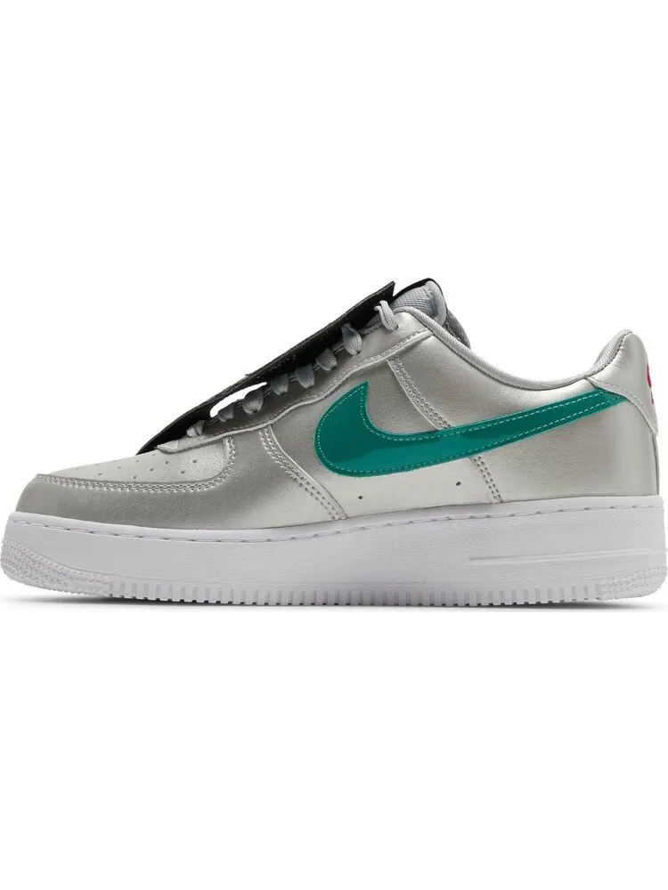 Кроссовки Nike Air Force 1 '07 LV8 'Lucha Libre' — изображение 3 из 8, серебряный
