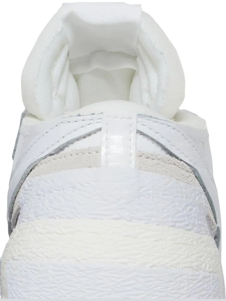 Кроссовки Nike x sacai Blazer Low 'White Patent' — изображение 7 из 11, белый