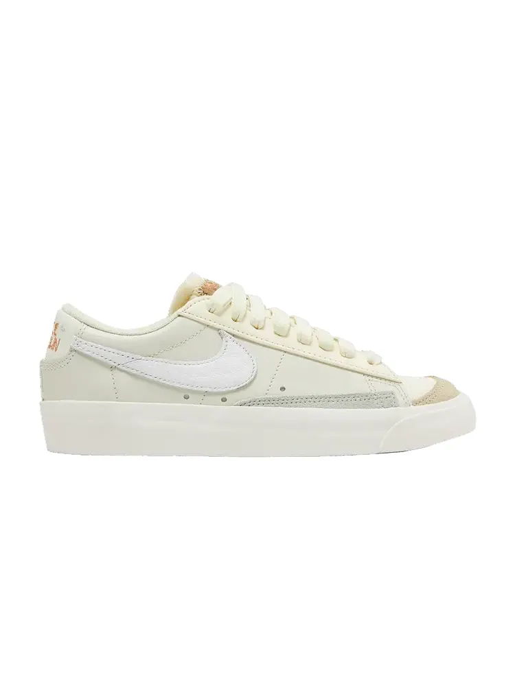 Кроссовки Nike Wmns Blazer Low '77 'Sea Glass' — изображение 1 из 9, белый