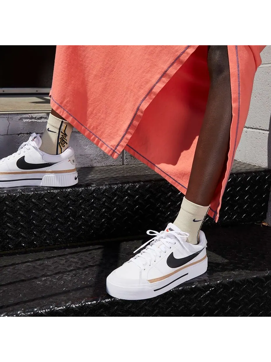 Кеды Nike Court Legacy Lift: Белый стиль с черными акцентами — изображение 2 из 9, белый//оранжевый/черный