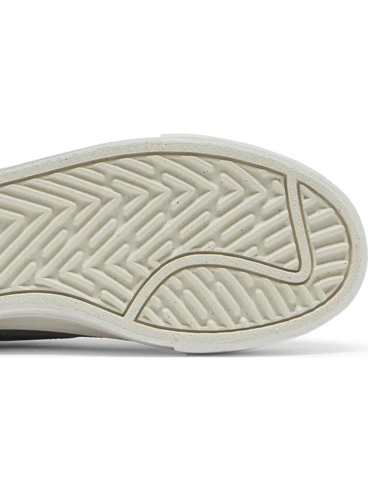 Кроссовки Nike Wmns Court Legacy Lift 'Medium Olive' — изображение 5 из 8, зеленый