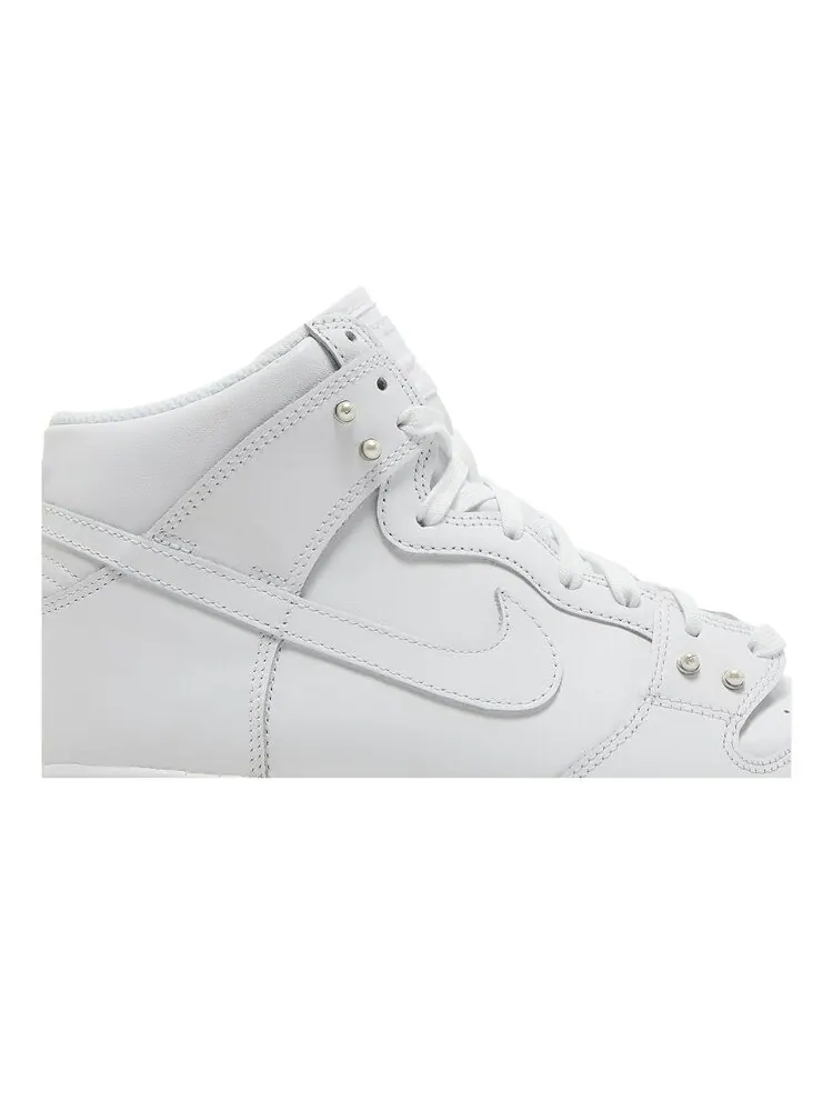 Кроссовки Nike Wmns Dunk High SE — изображение 2 из 4, белый