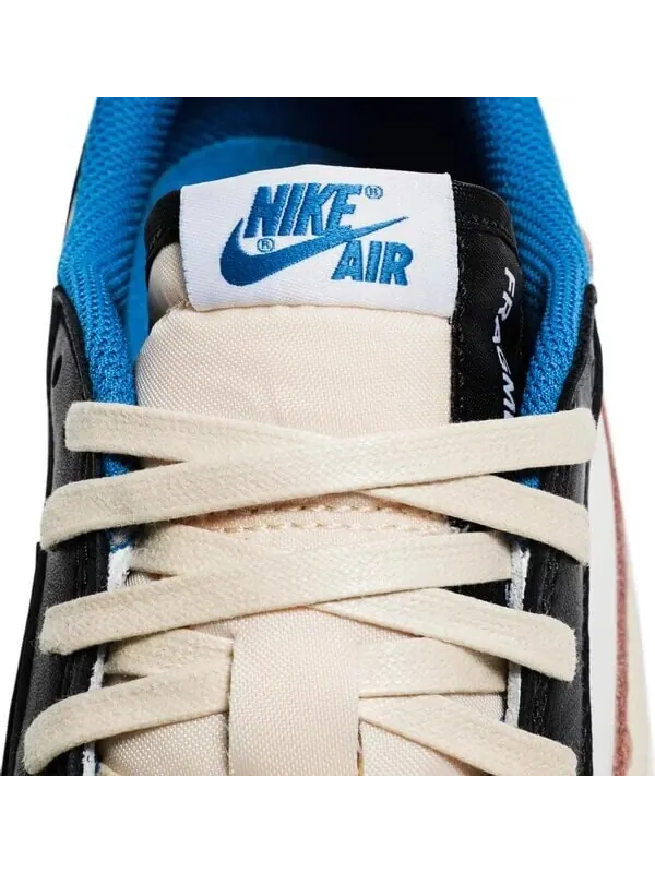 Кроссовки Fragment Design x Travis Scott x Air Jordan 1 Retro Low — изображение 9 из 10, синий