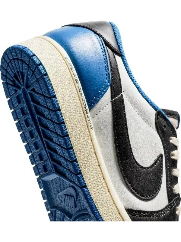 Кроссовки Fragment Design x Travis Scott x Air Jordan 1 Retro Low — изображение 10 из 10, синий