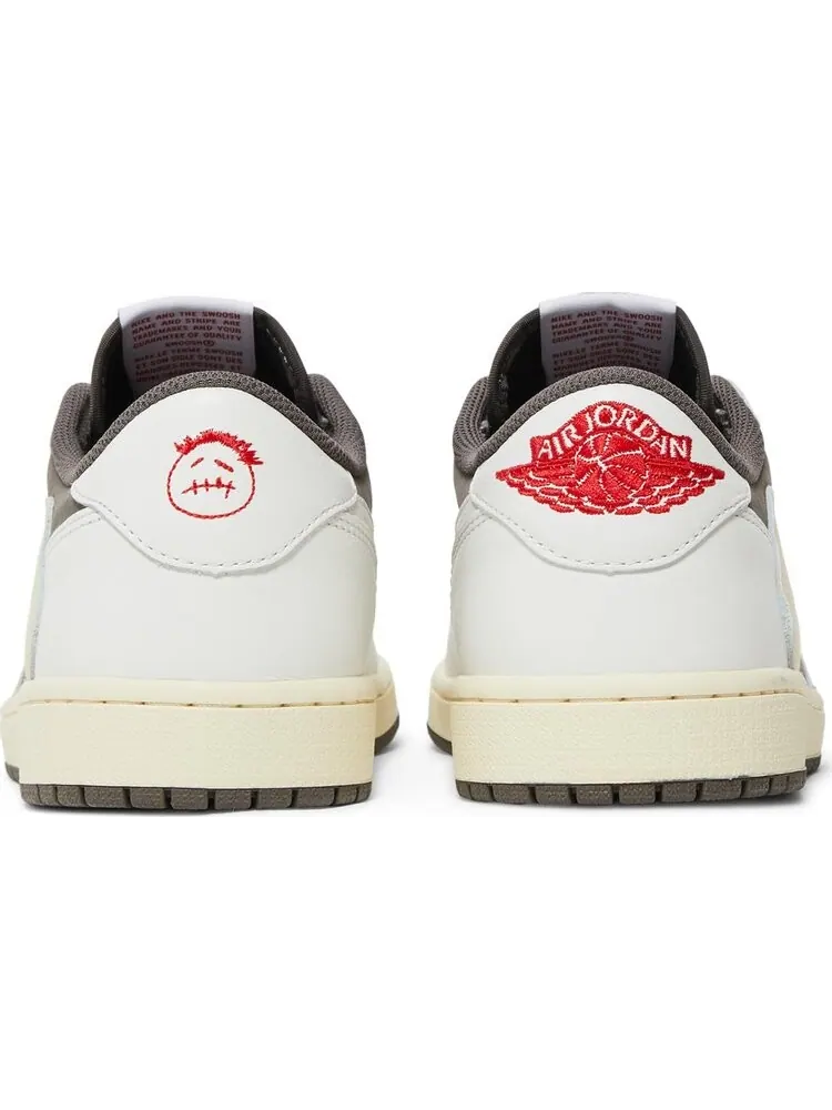 Кроссовки Travis Scott x Air Jordan 1 Low OG Reverse Mocha — изображение 6 из 10, коричневый