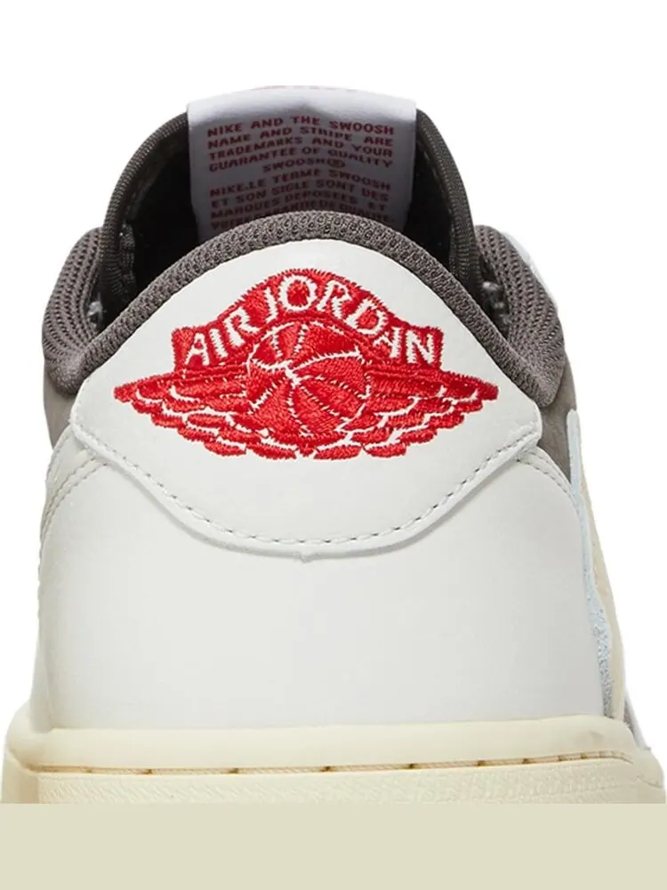Кроссовки Travis Scott x Air Jordan 1 Low OG Reverse Mocha — изображение 7 из 10, коричневый
