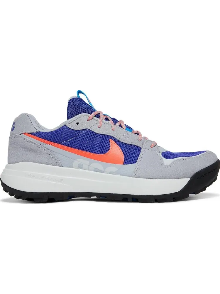 Кроссовки Nike ACG Lowcate 'Wolf Grey Bright Crimson' — изображение 1 из 8, серый