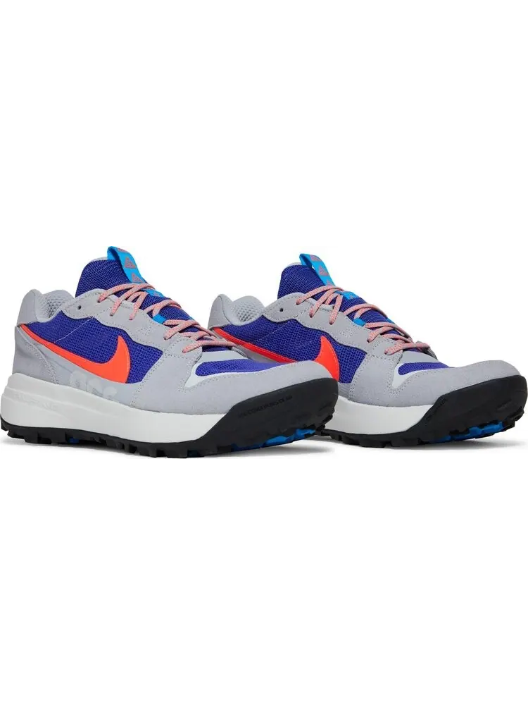 Кроссовки Nike ACG Lowcate 'Wolf Grey Bright Crimson' — изображение 8 из 8, серый