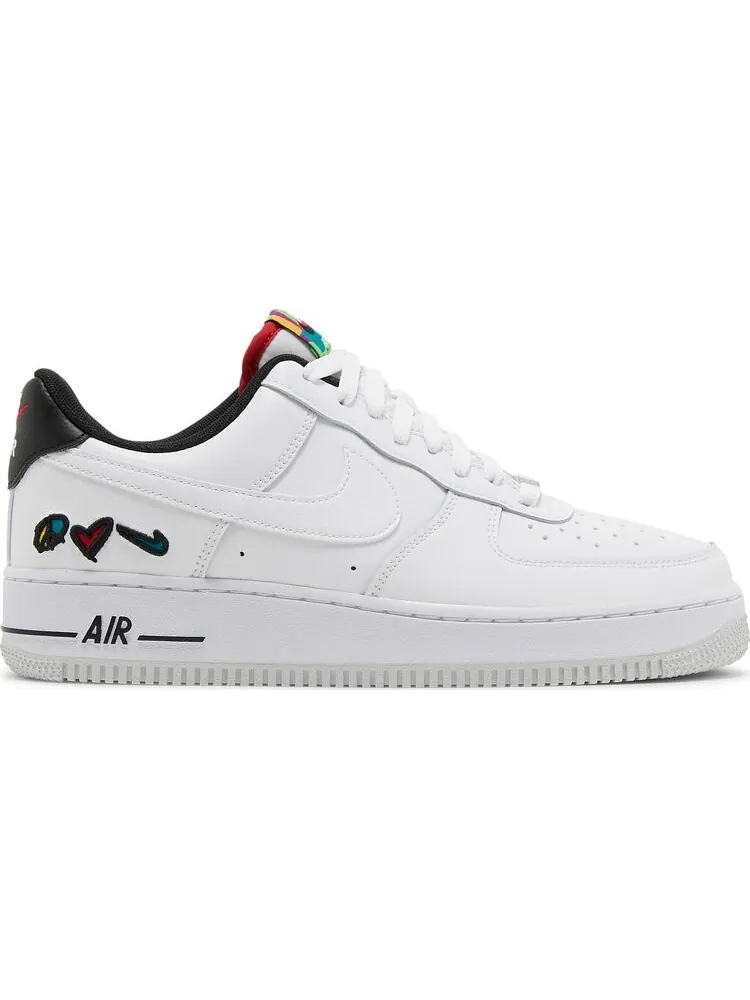 Кроссовки Nike Air Force 1 '07 LV8 3 'Peace Love Nike' — изображение 1 из 8, белый