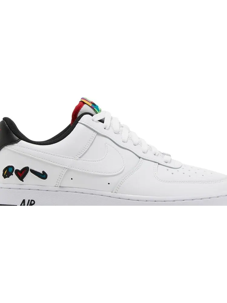 Кроссовки Nike Air Force 1 '07 LV8 3 'Peace Love Nike' — изображение 2 из 8, белый