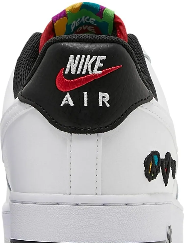 Кроссовки Nike Air Force 1 '07 LV8 3 'Peace Love Nike' — изображение 7 из 8, белый