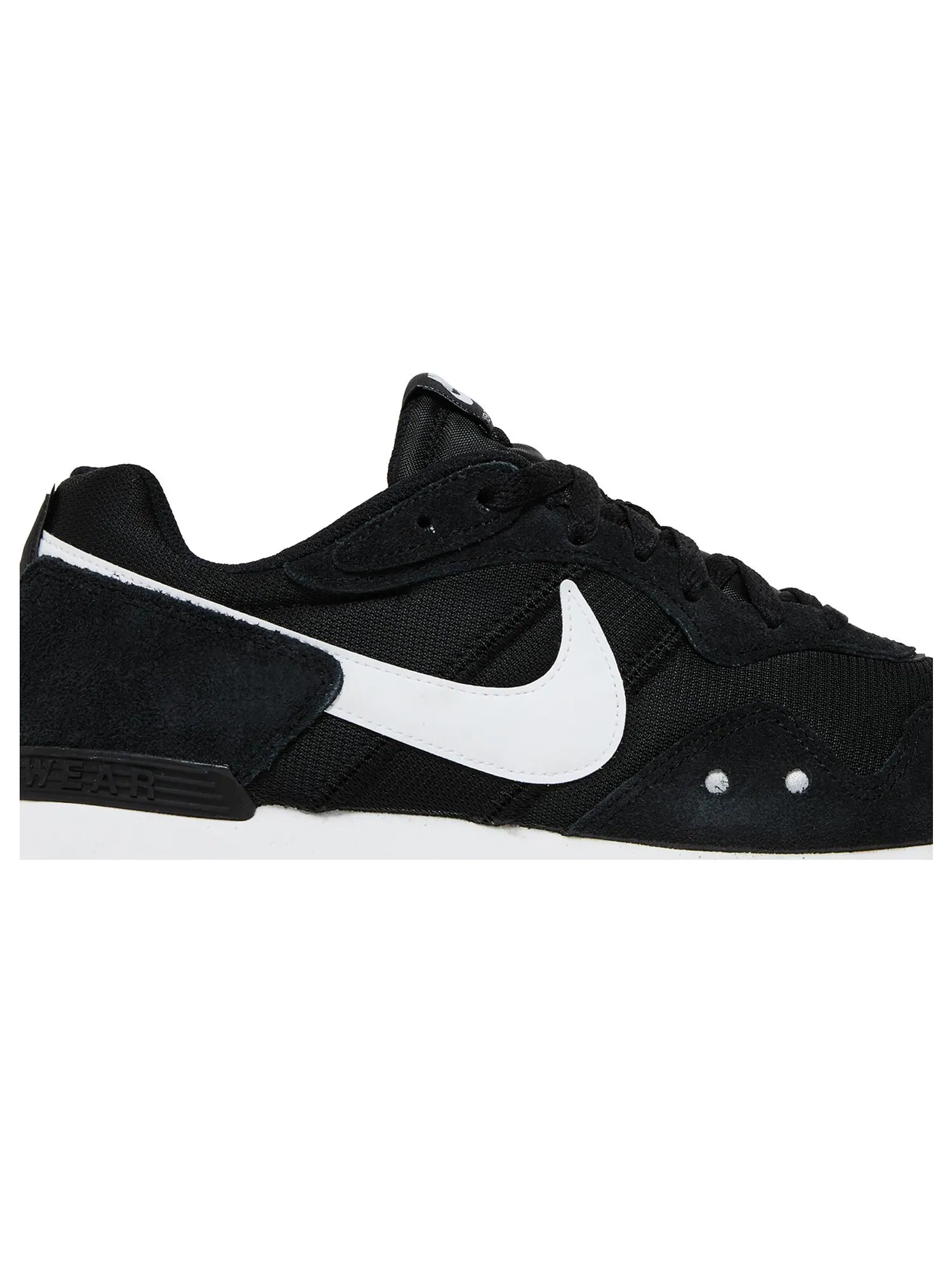Кроссовки Nike Venture Runner Wide 'Black White' — изображение 2 из 8, черный