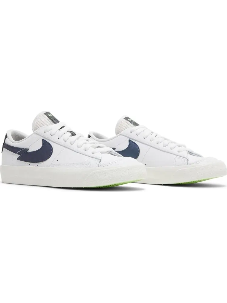 Кроссовки Nike Blazer Low '77 GS 'Lightning Bolt Swoosh' — изображение 8 из 8, белый