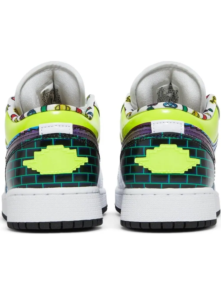 Кроссовки подростковые Air Jordan 1 Low GS Old School Gaming — изображение 6 из 8, белый