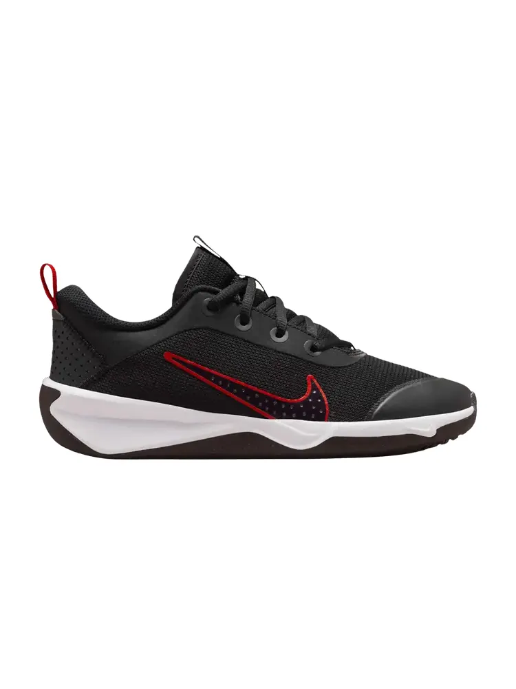 Кроссовки Nike Omni Multi-Court GS Black Gym Red — изображение 1 из 1, черный красный