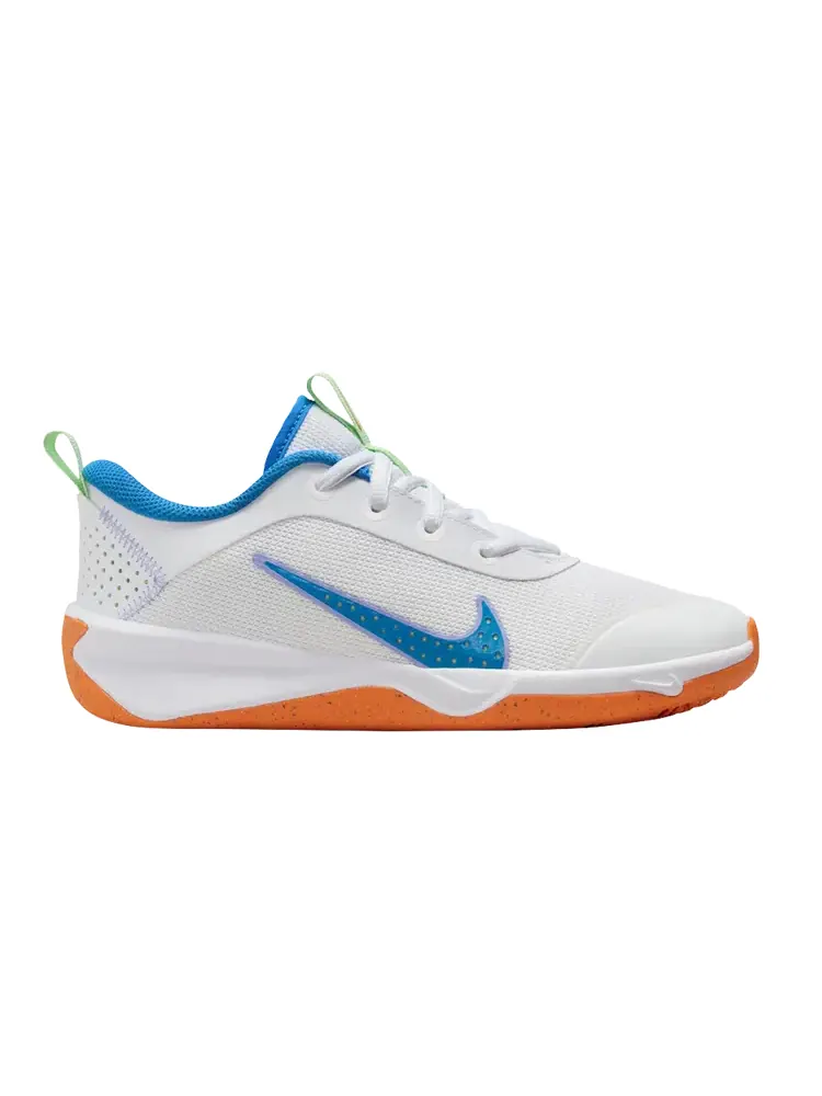 Кроссовки Nike Omni Multi-Court GS — изображение 1 из 1, белый
