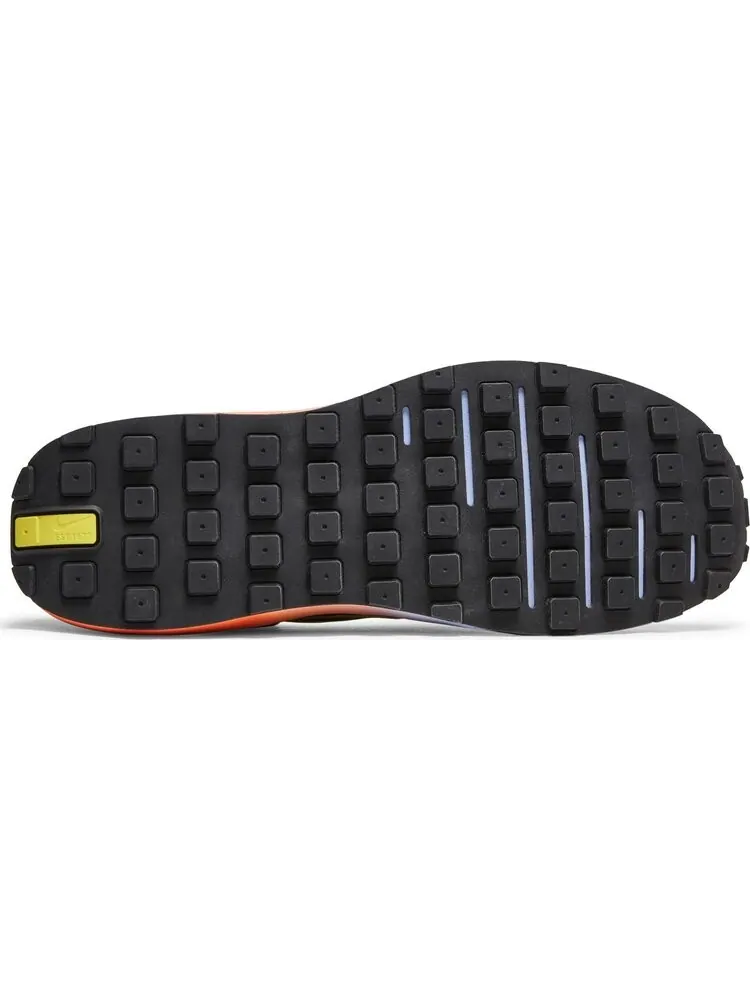 Кроссовки Nike Waffle One 'Peace and Unity' — изображение 4 из 8, черный