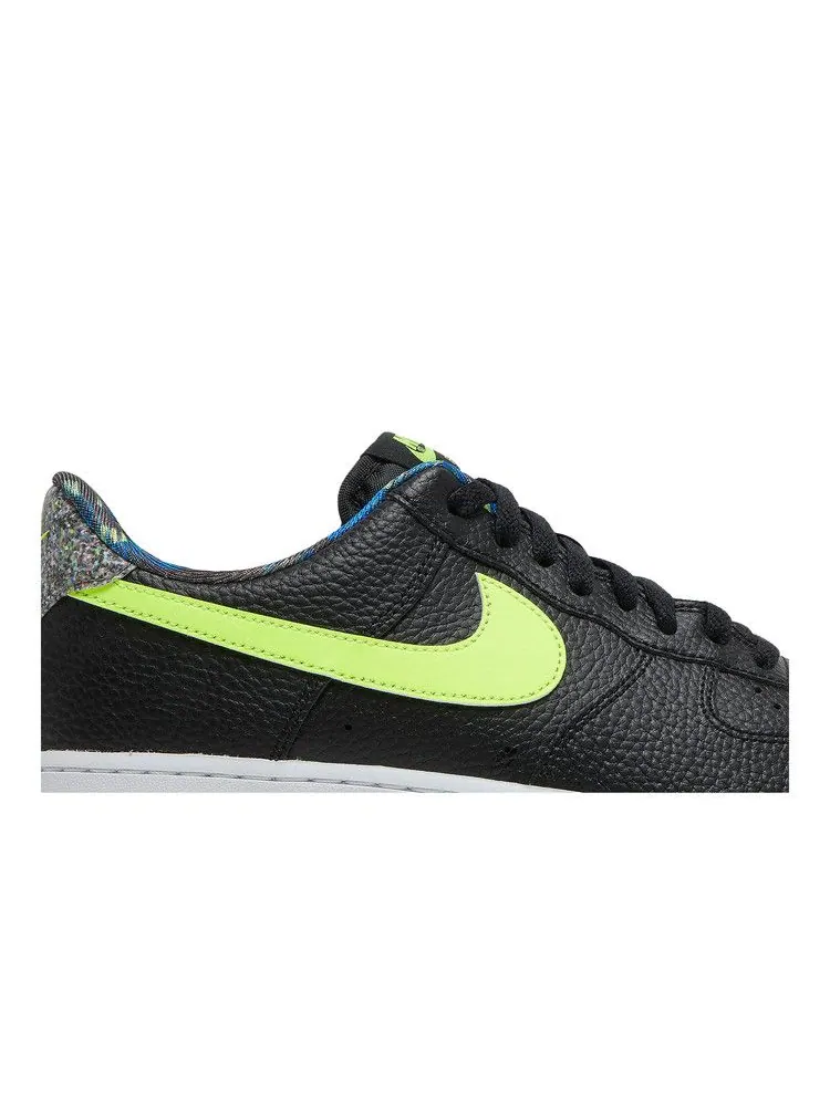 Кроссовки Nike Air Force 1 Low 'Black Volt' — изображение 3 из 9, черный//белый