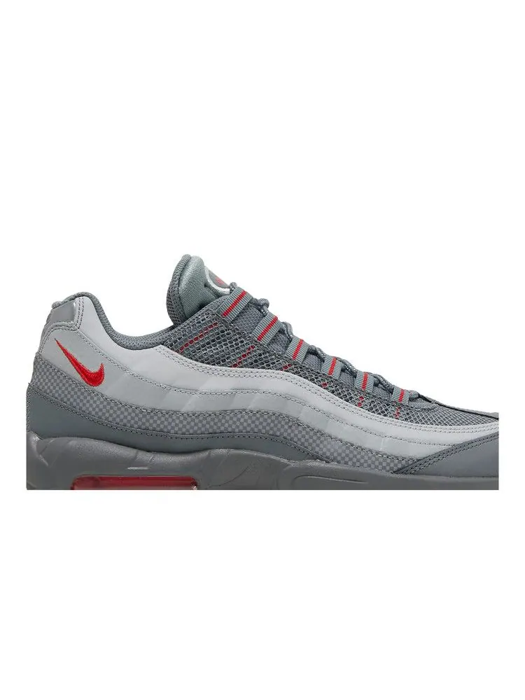 Кроссовки Nike Air Max 95 Essential 'Smoke Grey University Red' — изображение 3 из 9, серый/красный